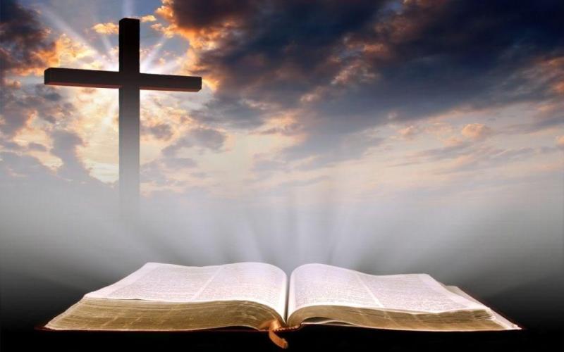 Biblia i Krzyż