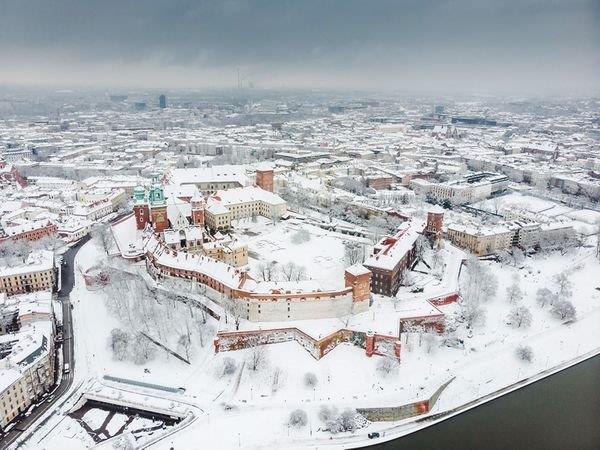 Wawel i Kraków w zimowej szacie